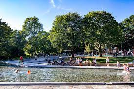aspuddsparken stockholm aj landskap i 2021 landskap pergola platser