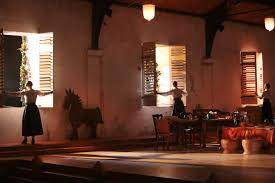 Dans une chambre en inde, le théâtre du soleil questionne l'interêt du théâtre dans le climat géopolitique actuel une chambre en inde une création. Accueil Une Chambre En Inde