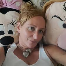 Shakira quiso agradecerle a su amiga Lele Pons y nos quedó muy claro que no  regala baratijas.