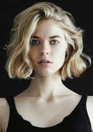 Reddit Hair I Have A Bit Longer Than Chin Length Hair That Is Mostly Straight A Bit Frizzy And Haircut For Thick Hair Thick Hair Styles Chin Length Hair