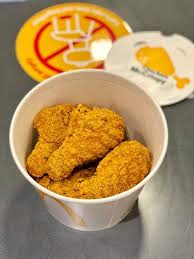 The homemade mcdonald's veggie burger | aloo tikki burger is super crispy and tastes exactly like the original one. Mcdonald S Chicken Mccrispy Comeback Draws Queue But Not At This Branch Today
