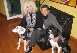 Con twitter, la cantante donatella rettore, 66 anni, ha comunicato. Claudio Rego Chi E Il Marito Di Donatella Rettore Il Primo Incontro E Stato Rigorosissimo Domenica In