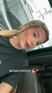 Hannah Head's Instagram, Twitter & Facebook