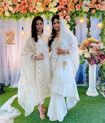 Bangladeshi Wedding Stars In Style Safa Kabir Actress At Toya Actres Shaon Actor Wedding Facebook