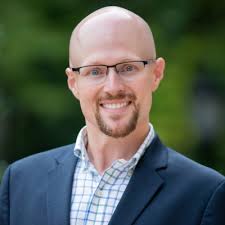 Sharing the bittersweet news that today is my last day with EAB. Feeling  grateful for the opportunities to work with incredible colleagues and some  of the best people in higher ed. Looking