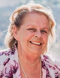 Rose Karam's Instagram, Twitter & Facebook