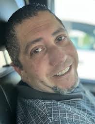 Victoria Gil's Instagram, Twitter & Facebook