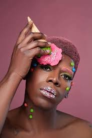 Leave that girl alone lol 😂 we do not judge ! lol