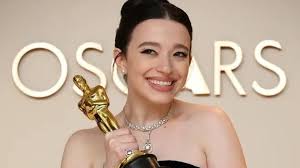 Oscar 2025. DIVULGADO O escândalo que todo mundo suspeitava! Talvez, isso  explique a razão do ator Adam Sandler ter declarado a seguinte frase: "Se  as pessoas soubessem o que aconteceu no Oscar,