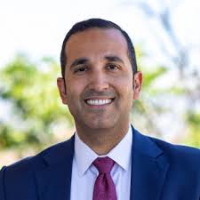 Kevin Moghtanei, Lawyer in San Fernando, California