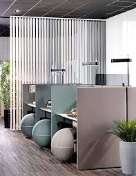 Screenit A30 Floor Screen Booth In 2020 Modern Office Space Modern Office Design Office Interior Design