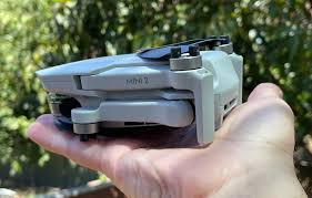Drone, multikopter ve inovatif görüntüleme aletleri endüstrisinde adından sıkça söz edilen ve kaliteli ürünleriyle kullanıcıların beğenisini toplayan dji markası, çin'in silikon vadisi olarak da adlandırılan. Dji Mini 2 Drone Review Small In Size But Huge On Features And Quality Tech Guide