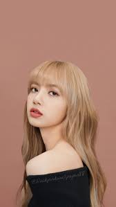 Blackpink facts and ideal types blackpink (블랙핑크) lisa facts: Lisa Moonshot Gaya Rambut Selebritas Gaya Rambut Pendek