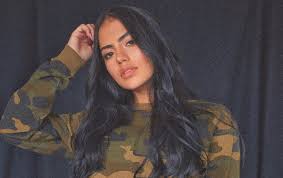 La liendra mi novia hoy me hizo el almuerzo (salado). Luisa Castro Novia De La Liendra Publica Sensuales Fotos Navidenas Tendencias Los40 Colombia