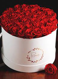 la fatale des roses eternelles dans une box de luxe romo2759 red rose bouquet fresh flowers arrangements coloriage ford focus 2004