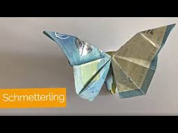 Diesen origami schmetterling kann man mit verschiedenen geldscheinen (5, 10, 20, 50, 100) falten. Du Suchst Ein Kreatives Last Minute Geschenk Schmetterling Aus Geldschein Falten Litetube