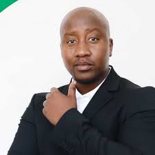 Former 'Sizok'thola' host Xolani Khumalo landed a job with the City of  Johannesburg on a mission to clean up the city. More in stories. Image:  xolani_khumalo1/Instagram