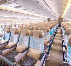 The distance between the inner sides of the armrests on a seat. Emirates Finishes Boeing 777 200 Refresh Retires Classic 777 300 Fleet Airlinegeeks Com