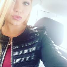 Lauren Dion Millard (@laurendionn)