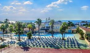 Minorque est une petite île des baléares située en mer méditerranée, entre majorque et ibiza. Hotel Marinda Garden 3 Minorque Voyage Pas Cher Baleares Lastminute Iziva Com Iles Baleares Minorque Baleares