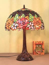 Foto De Lampara De Tabla De Tiffany De La Lampara Serie A1 En Es Made In China Com Vidrieras Tiffany Lampara Tiffany Vidrio De Color