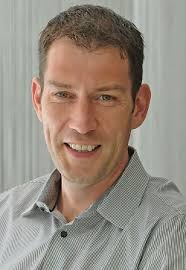 news aktuell: Volker Hellmann klettert die Karrierleiter hoch