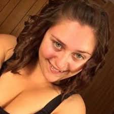 Amber Miracle's Instagram, Twitter & Facebook