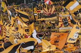 Alle infos zum verein dynamo dresden ⬢ kader, termine, spielplan, historie ⬢ wettbewerbe: Sg Dynamo Dresden On Twitter Ihr Seid Da Das Ganze Jahr 20 Jahre Gelebte Leidenschaft 20 Jahre D Team 20 Jahre Bedingungsloser Ruckhalt Aus Dem K Block Herzlichen Gluckwunsch Ultras Dynamo Ihr Seid