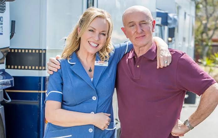 Rebecca Gibney's brother makes his acting debut - Yahoo Lifestyle Australia