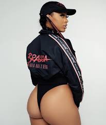 A very bored nadia nakai decided to engage with her fans over an instagram q 'n a where fans asked her a few relationships questions. Pics Nadia Nakai Showing Some Skin In Bali Daily Worthing