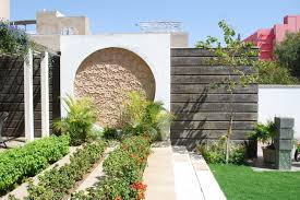 Compound wall balance art peaceful places urban planning hotels and resorts mansions architecture house styles gallery. 9 Ways To A Stylish Boundary Wall