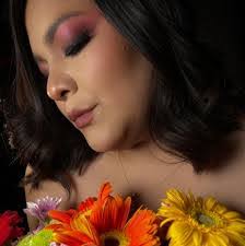 Sandy Camarillo's Instagram, Twitter & Facebook