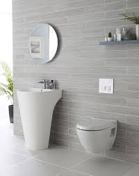 Badezimmer Fliesen Grau Beige Vornehm Badezimmer Ideen Mit Fliesen Grau Bad Schone Schones Kleines Bad Graue Badfliesen Bad Fliesen Designs Badezimmer Fliesen