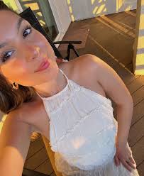 full tummies sponsored by Roy's 😸🍣🍱