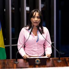 Resultado de imagem para ELIZIANE GAMA