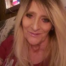 Pamela Lefler's Instagram, Twitter & Facebook