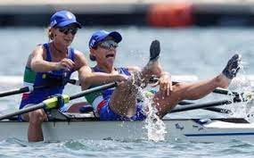 Italia nel doppio pesi leggeri é medaglia d'oro. Cbjrpfvxi4qbrm
