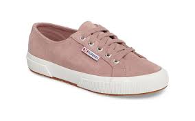 The Best Women S Walking Shoes For Travel Comfortable Walking Shoes Walking Shoes Women Best Walking Shoes