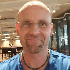 Dominique (Robert Carsten) Märzke (@MAEdominiq)