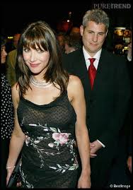 As a teenager, marceau achieved popularity with her debut films la boum (1980) and la boum 2 (1982). Sophie Marceau Se Met Ensuite En Couple Avec Le Producteur Americain Jim Lemley Rencontre Sur Le Tournage Du James Bond Le Monde Ne Suffit Pas N Puretrend