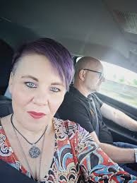 Absolutely Gorgeous evening for it. Fab route and catch up with this lovely  lot. Enjoy your bank holiday weekend everyone 💙💚