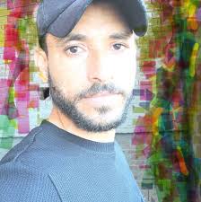 اقتحم مسـ.لحون مرتبطون بالحكومة السورية الجديدة حفلًا في سرمدا بإدلب وحطموا  معدات الصوت وسط صيحات التكبير أهلا بكم في ‎#سوريا_الجديدة ‎#سوريا