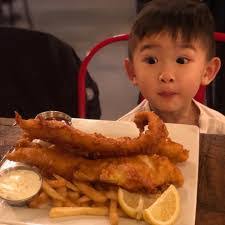 Richard Kuan's Instagram, Twitter & Facebook