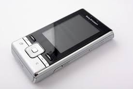 Sony Ericsson T715 - Test - Tek.no