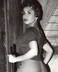 No me he casado por el carácter de los latinos” . . . #liliaprado #diva  #cine #cinedeoro #cinedeoromexicano #epocadeoro #epocadorada  #epocadeorodelcinemexicano #marilynmonroemexicana #mexico #mexicana  #actrizmexicana #actriz