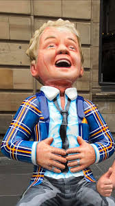 Walking about in Glasgow city Orr Wullie + art of wall