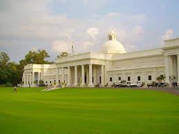 Bsp chief mayawati moves into new house in lucknow. Kavitam On Twitter This Is Mayawati S Rs 200 Crore House Lives In A Palace But No Homes For The Poor à¤œ à¤¤ à¤°à¤¹ à¤­ à¤œà¤ª Https T Co Zxqzhgi6ie
