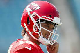 What Pros Wear Patrick Mahomes Sportstar Victory T Rex Hurricane Chinstrap What Pros Wear