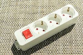 Steckdose mit schalter, abschaltbarer stecker mit beleuchtetem schalter und kindersicherung. Stromspar Steckeradapter Schuko Steckdose Mit Schalter Eur 4 95 Picclick Fr