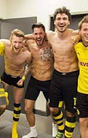 Ashley cole has explained why he does not want his former club chelsea to sign erling haaland. 19 Bvb Ideen Bvb Borussia Dortmund Dortmund
